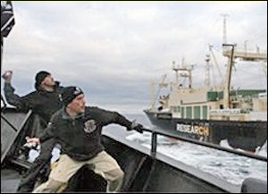 20111107-Sea ShepherdRalph_Lowe_and_Laurens_de_Groot.jpg